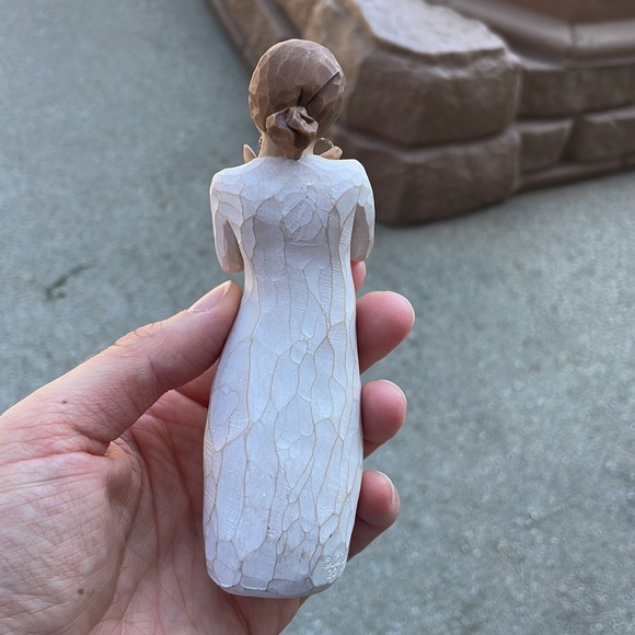 Willow Tree® Lots of Love Figurine - Picture 3 of 4